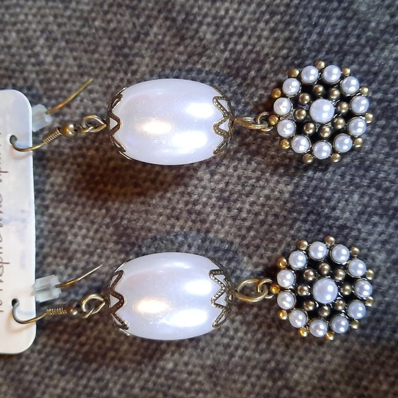 Vintage Inspired Kelly Rae Roberts Designs Pearl Bronze Bauble Earrings NWT - Picture 2 of 5